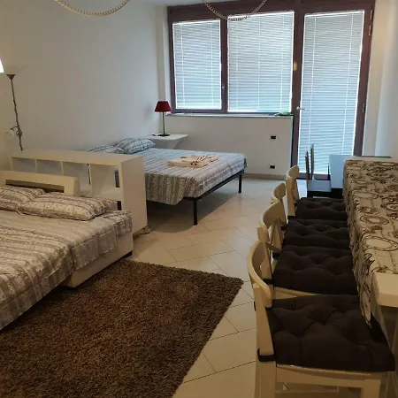 La Corte Lido Apartment